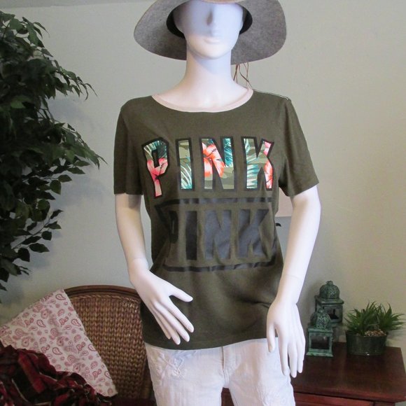 Green T-shirt By Victoria's Secret - Picture 1 of 3